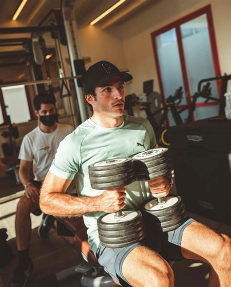 Carlos Sainz On Instagram Ready To Race In Singapore Vamos Scuderiaferrari