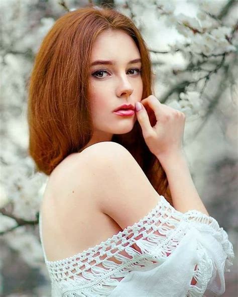 Pin By Guillermo Gamez On Love Redheads Redhead Beauty Beautiful Redhead Beautiful Hair
