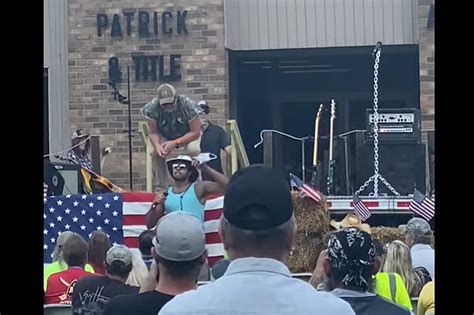 Michigan Man Confronts Ted Nugent Over Blm Comment At Rally