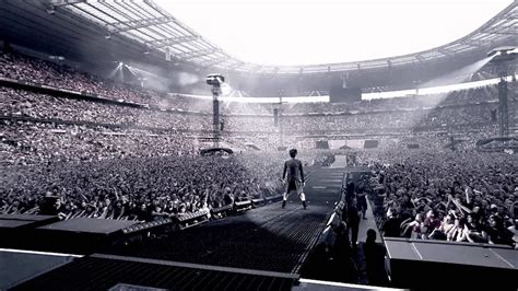 Voir plus d'idées sur le thème indochine concert, indochine, indochine musique. 2014. Indochine. Le Stade de France en feu "L'aventurier ...