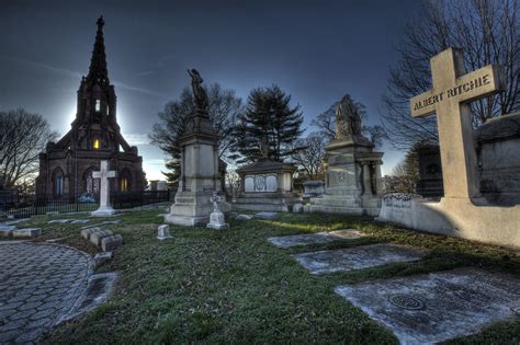 This Historic Cemetery In Maryland Is Beautiful