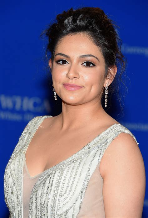 At The White House Correspondents Dinner Bethany Mota Looks Gorgeous In A Sparkly White Gown