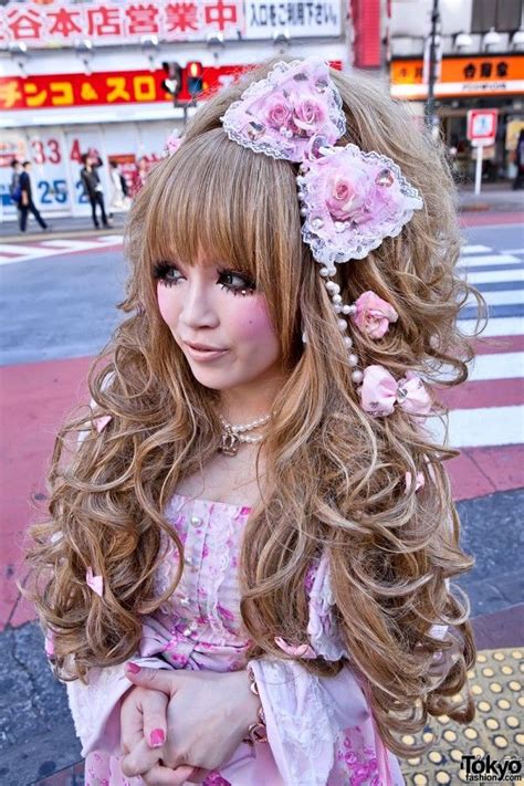 Japanese Hime Gyaru In Pink W Big La Pafait Hair Bow Lace And Flowers