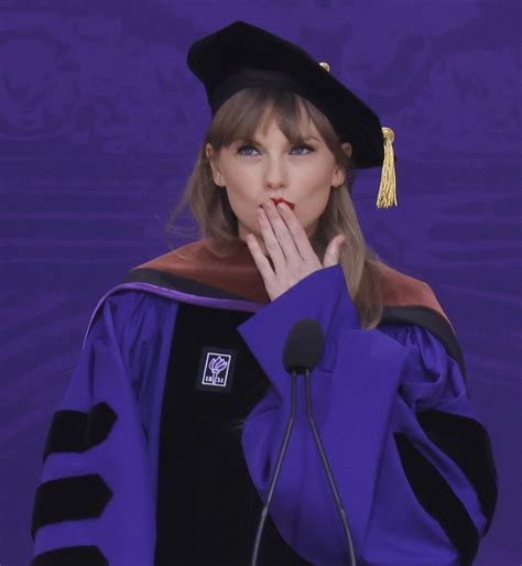 Taylor Swift Graduation Taylor Swift Cute Long Live Taylor Swift