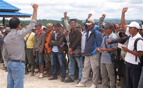 Seluas 20 hektar dan ada lintasan offroad pribadi, inilah rumah mewah haji isam, juragan batubara kalimantan selatan! Tuntut Kenaikan Gaji Ratusan Karyawan SMS Demo - Tribunnews.com