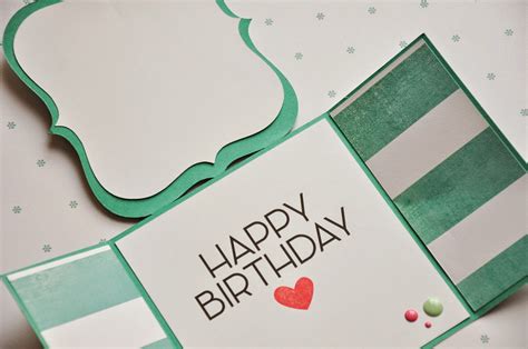 Pop up card box using create a critter 2 cricut cartridge card in a box. Lorrie's Story: Happy Birthday Card with Cricut Explore