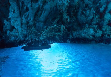 12 Amazing Caves Around The World From Blue Grottos To Bat Caves