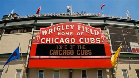 wrigley field in chicago illinois expedia