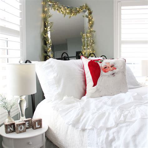 Is your bedroom feeling a little cluttered? White Christmas | Bedroom inspo, Home decor, Bed pillows