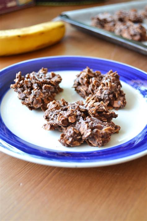 Just a few simple ingredients and you have an easy chiquita banana no bake cookie squares snack that's sure to please! No-Bake Banana Chocolate Cookies with Espresso and Walnuts ...