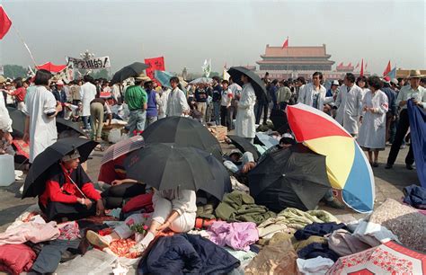 Top things to do in tiananmen square. Tiananmen, avant les chars, la Chine a rêvé de démocratie ...