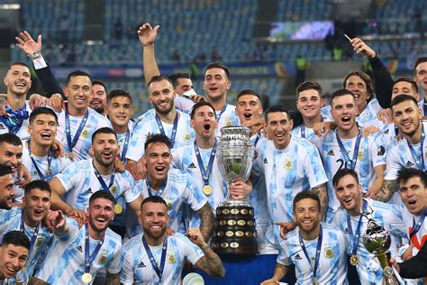 After Copa America 2021 Win Lionel Messi Video Calls Wife Antonella Roccuzzo To Celebrate Win Watch