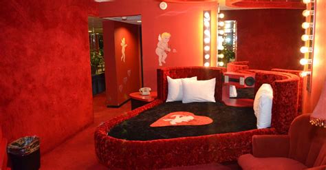 This Valentines Day Completely Overdo It At These Romantic Hotels