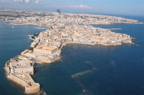 27 marzo 2021 aggiornato alle 22:39. Siracusa and water - CityMap Sicilia