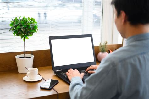 Jangan pernah lupa untuk menulis subjek email. 6 Cara Profesional Membalas Email Panggilan Interview ...