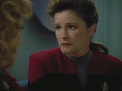 Jennifer Lee Rossman On Twitter So Let Me Get This Straight Janeway Is The Only One Supporting