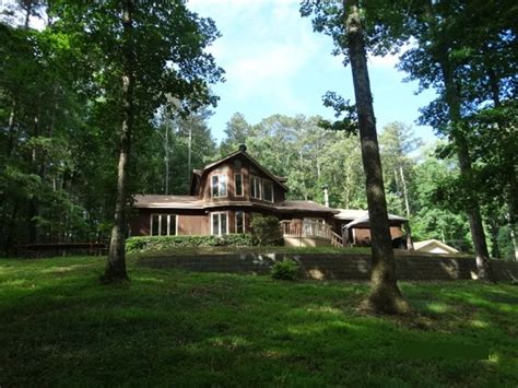 This home is located at 103 church st headland, al 36345 us and has been listed on homes.com since 2 may 2021 and is currently priced at $229,000, approximately $61 per square foot. Country Living In The City : Farm for Sale in McDonough ...