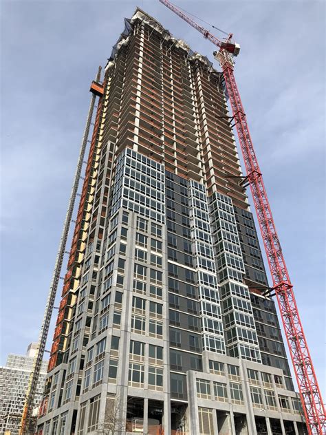 Tf Conerstones Hunters Point South Towers Continue To Rise In Hunters