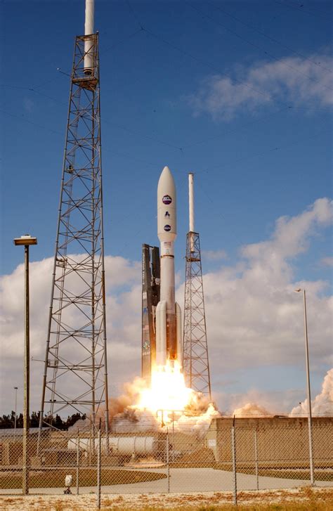 Us Government Might Ground The Atlas V Rocket Business Insider