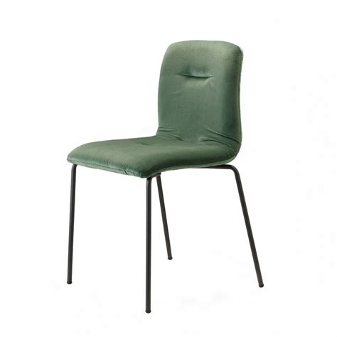See more ideas about pop display, point of purchase, pop design. Alice Pop Stuhl von Scab Design mit gepolstertem Sitz