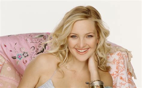 3840x2400 Kate Hudson In Nighty Images Uhd 4k 3840x2400 Resolution