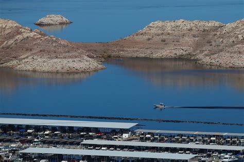 Lake Mead Entrances Backed Up Officials Warn Las Vegas Review Journal