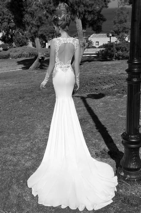 Backless Lace Wedding Dresses Are Extremely Sexy And Appealing