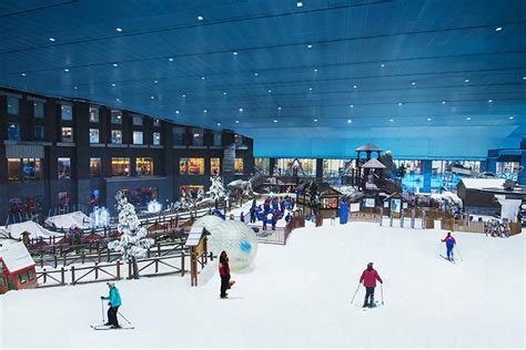 Ski Dubai Skiing And Snowboarding In The Largest Indoor Ski Slope