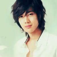 Kim Hyun Joong Hairstyles - Cool Korean Guys Hairstyles ...