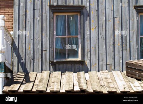 Window And Wall Of A Vintage Wood House Western Stock Photo Alamy