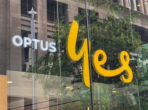 optus ceo resigns after network outage debacle in australia shine news