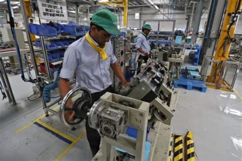 How India Can Attract Big Electronic Manufacturing Units Moving Out Of
