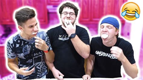 Try Not To Laugh Chubby Bunny Challenge With Unspeakable