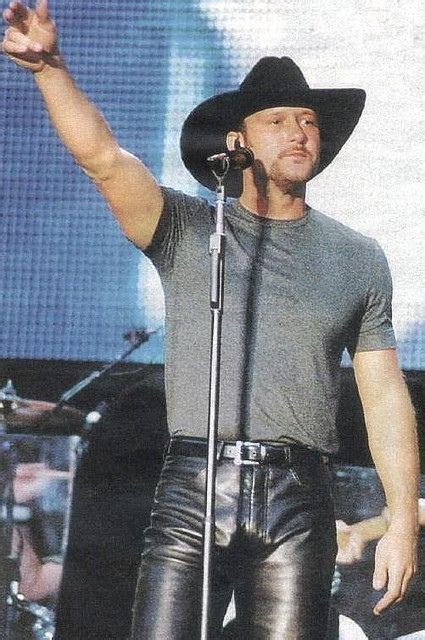 straight men in leather pants tim mcgraw tim mcgraw faith hill tim and faith