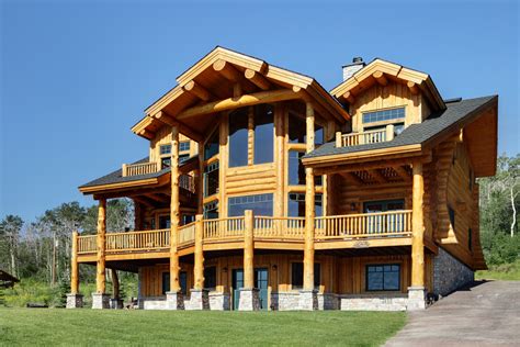 The eagledale is one of honest abe's most popular plans. 33 Stunning Log Home Designs (Photographs)