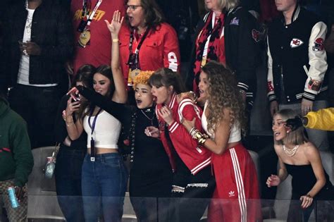 How Taylor Swift Reacted When Travis Kelce Won Super Bowl