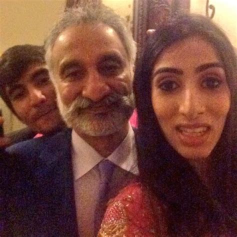Selfies Of Famous Pakistani Politicians