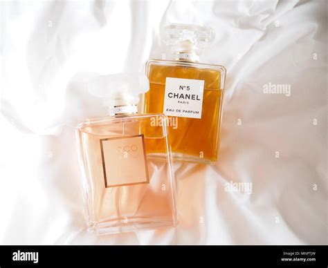 Chanel Perfume Coco Hi Res Stock Photography And Images Alamy