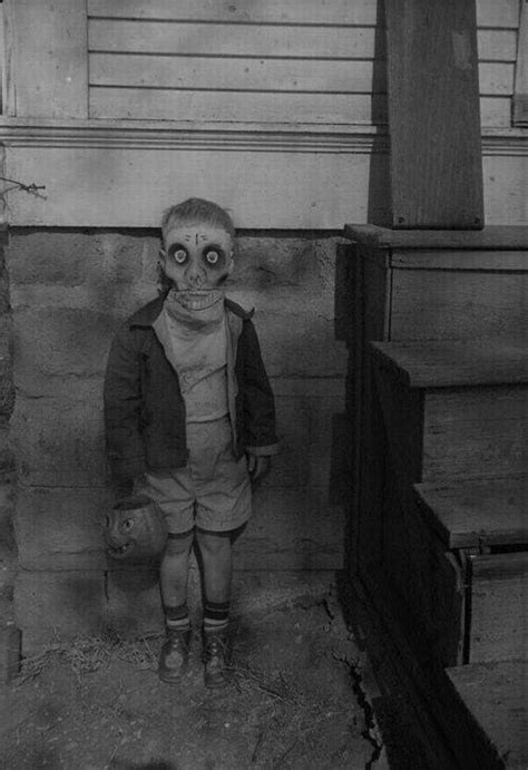15 Of The Creepiest Images That Will Send Shivers Down Your Spine