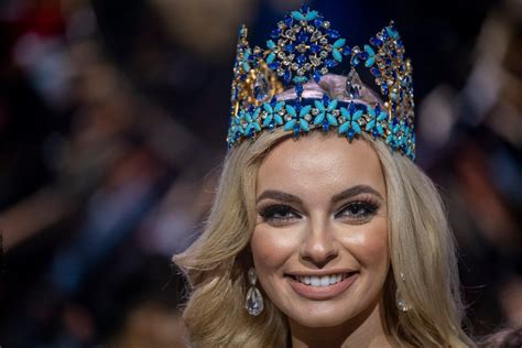Miss Sveta Postala Poljakinja Karolina Bielawska N1
