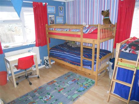Blue bedrooms are the best bedrooms. Mama OWL Blog: Decorating The Boys' Bedroom