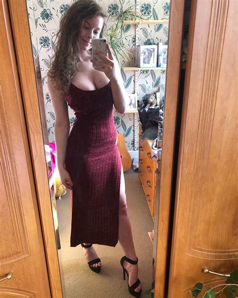 Tight Dress Selfie Porno Photo