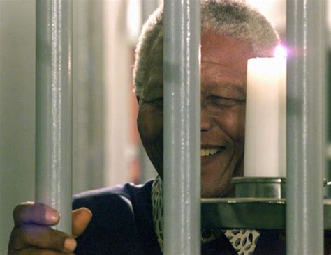 South Africa Urges Halt To Nelson Mandela S Robben Island Prison Cell Key Auction Rnz News