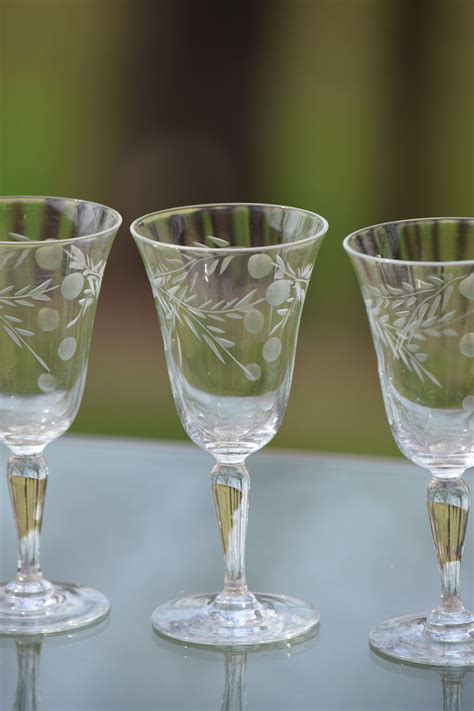 Vintage Etched Wine Glasses Set Of 4 After Dinner Drink Limoncello