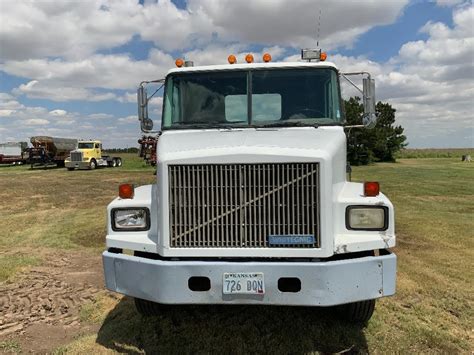 1994 Volvowhitegmc Wg64t Ta Truck Tractor Bigiron Auctions