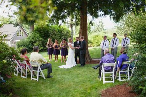 Whether you want total flexibility for your big day, or want to save money on your wedding decor, backyard is always a perfect place to. 10 Great Reasons Why Small Weddings Rock
