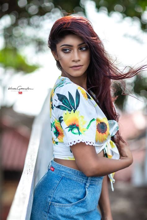Inami Avandya Hot Sri Lankan Model Srilanka Models Zone 24x7