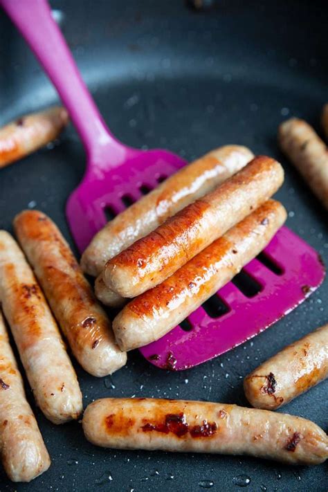 Italians do make meatballs, but you'll never see spaghetti and meatballs on an authentic italian restaurant's menu. How to Cook Sausage (Italian Sausage & Sausage Links ...
