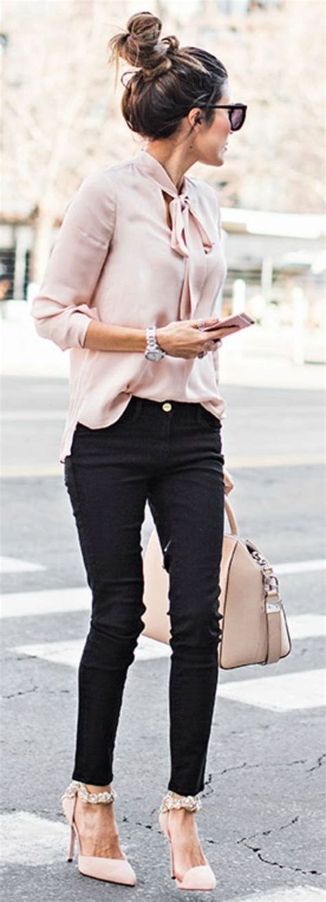 If you're looking for answers on the gents side, scroll down a bit further for examples of business casual outfits for women. Summer Office Outfits For Women 2020 - StyleFavourite.com