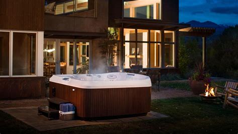 Are you looking for a massive hot tub that comes with a high degree of durability and flexibility? The Jacuzzi J-495 is a stylish, smart soaker that seats ...